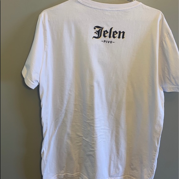 White tshirt sz med, Helen pivo - Picture 2 of 3